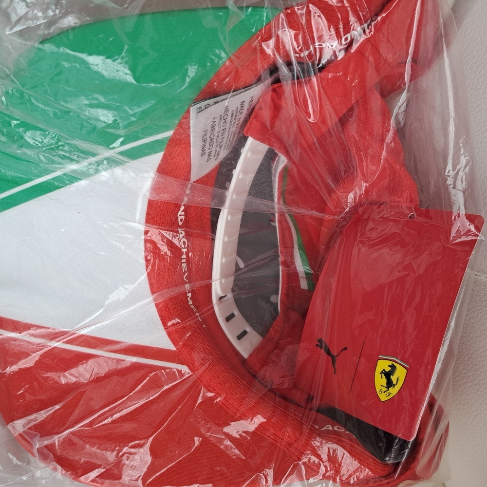 F1 Ferrari Cap - Picture 6 of 8